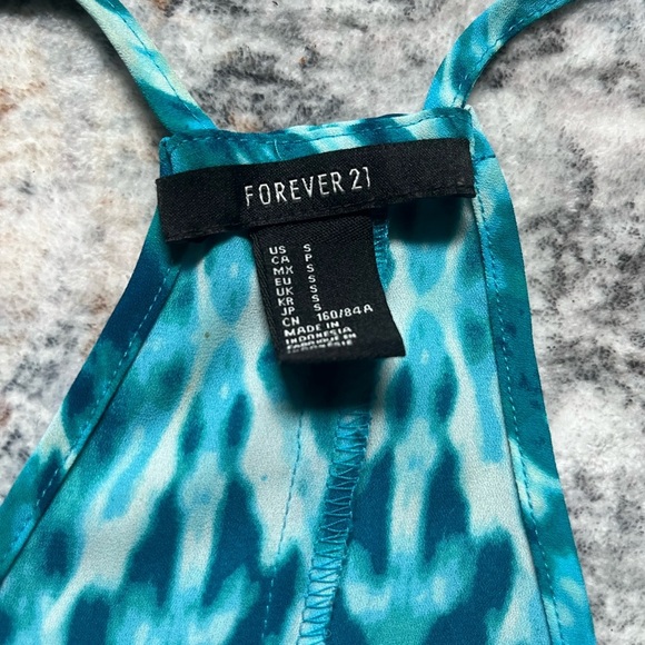 Vintage Forever 21 Patterned Halter Top - Picture 4 of 6